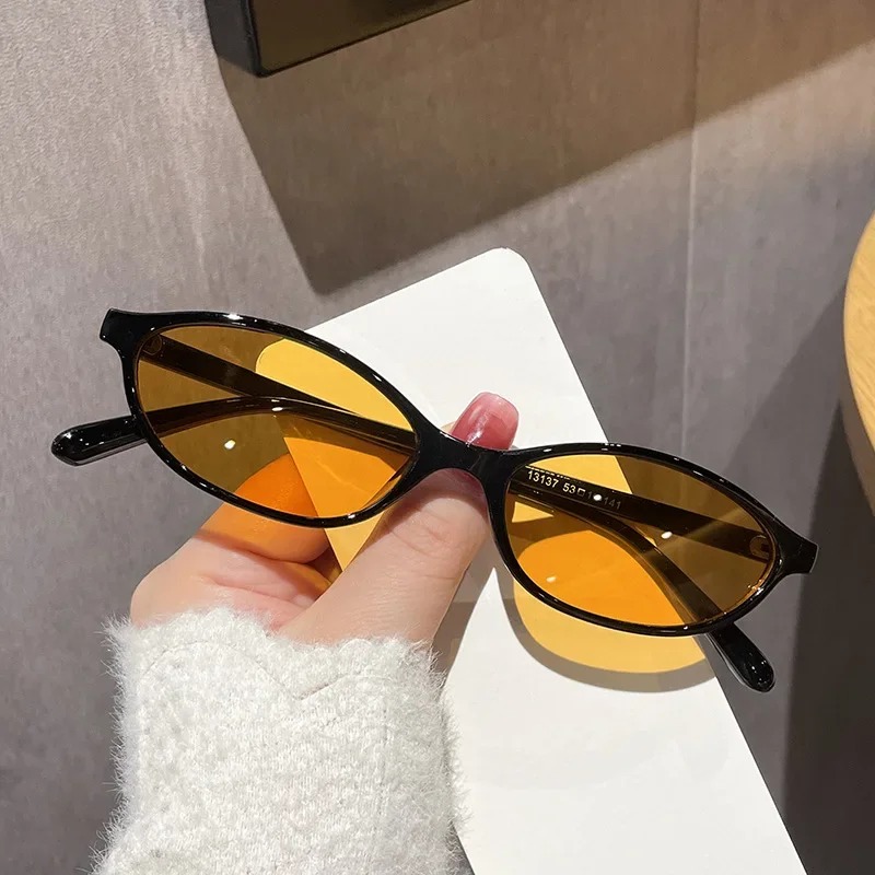 New Retro Sexy Cat Eye Sunglas - Men Fashion Rave recension och pris
